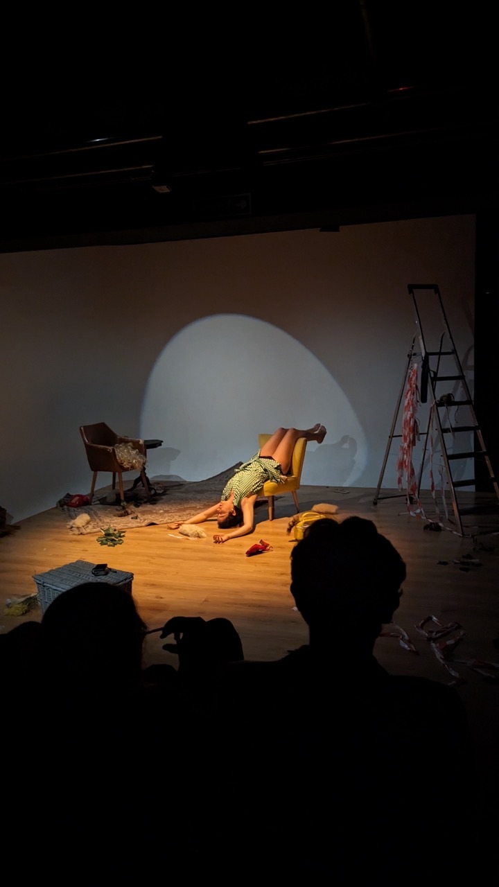 Sesión final de teatro Barcelona — presentación alumnos
