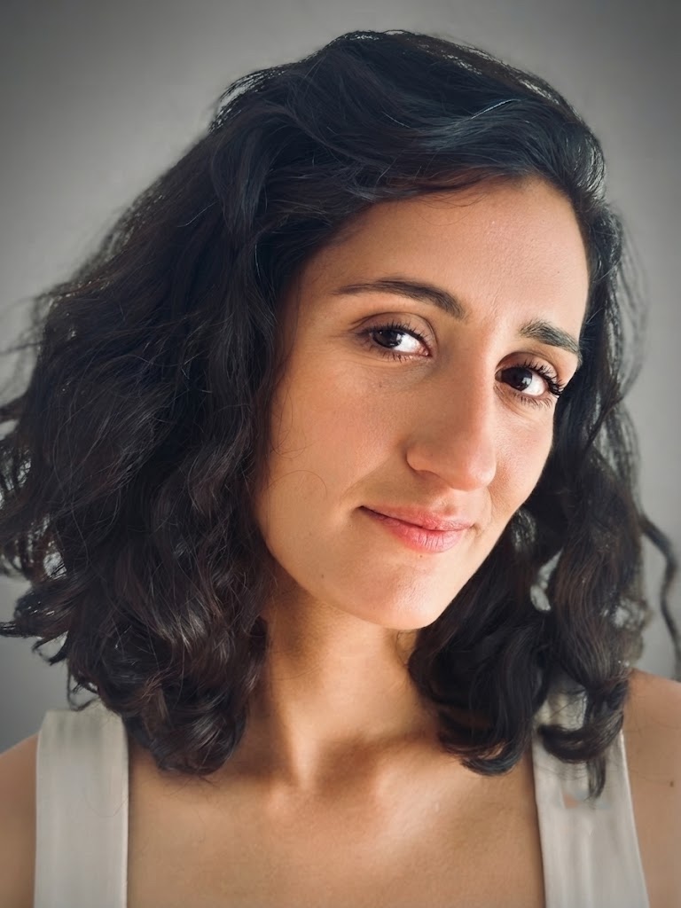 Melina Roses, actriz, cantante y docente de teatro en Barcelona
