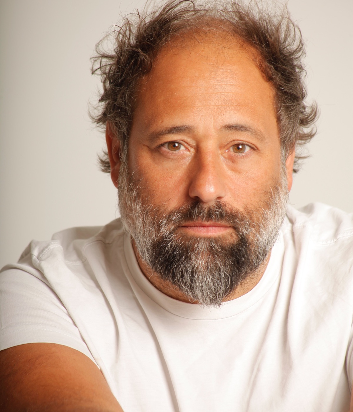Sebastián Mogordoy, actor, director y profesor de teatro en Barcelona